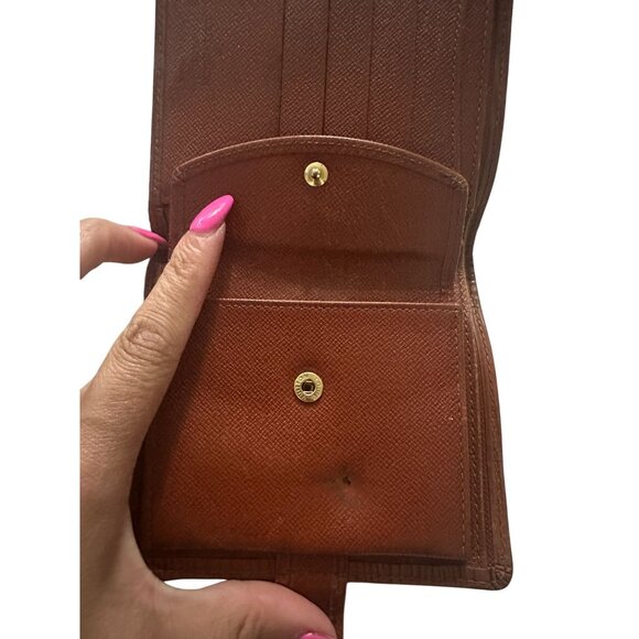 LOUIS VUITTON Womens Brown Epi Leather Snap Wallet - Picture 9 of 9